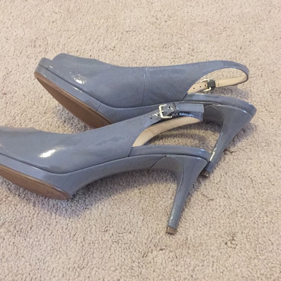 Nine West size 9 patten leather heels. - Picture 6 of 7